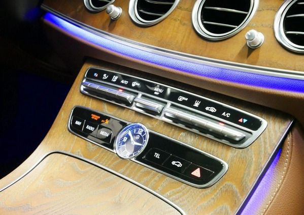 Mercedes-Benz Klasa E cena 139900 przebieg: 117000, rok produkcji 2019 z Libiąż małe 781